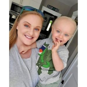 Meet your Posher, Rebecca